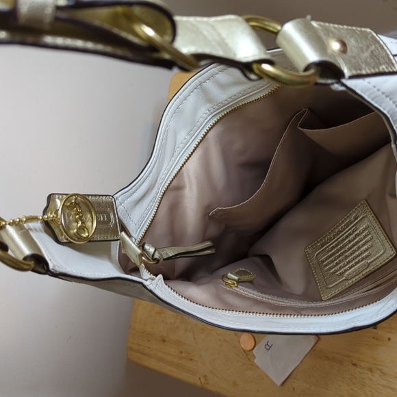 Coach Purse - Picture 6 of 6